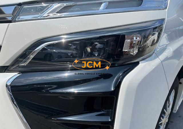 
								2020 TOYOTA VOXY ZWR80W full									