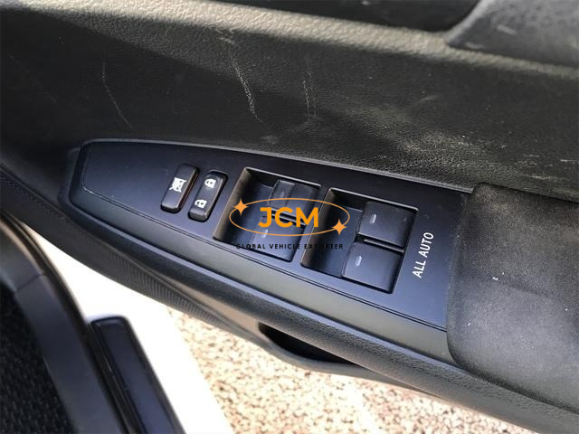 
								2016 TOYOTA COROLLA FIELDER full									