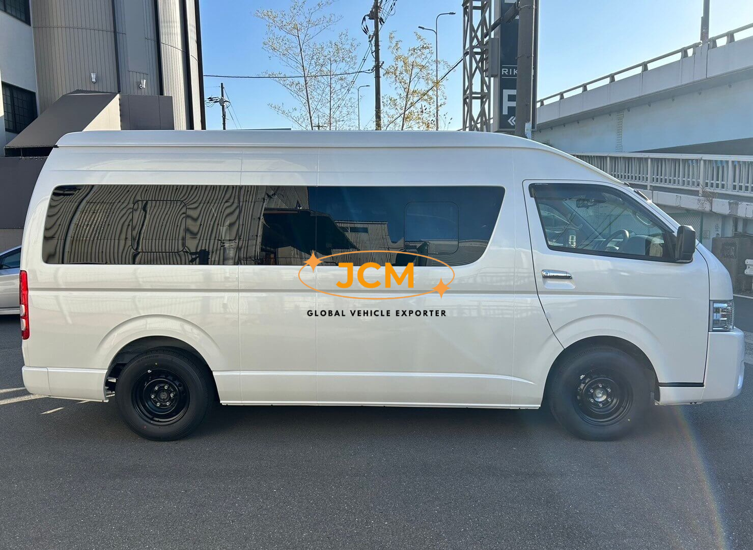 
								2025 TOYOTA HIACE COMMUTER DIESEL TURBO 10 SEATER full									