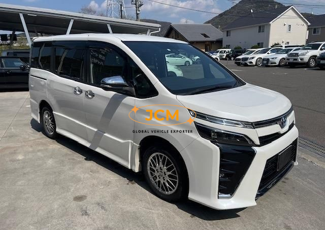 
								2020 TOYOTA VOXY ZWR80W full									