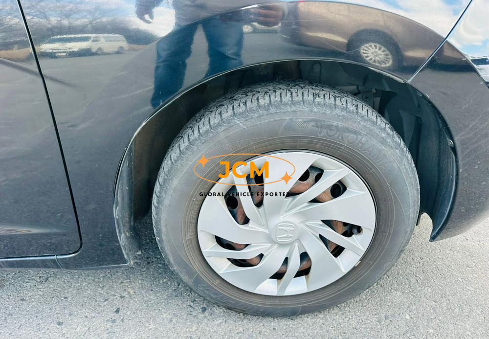 
								2014 HONDA FIT 13G F PACKAGE full									
