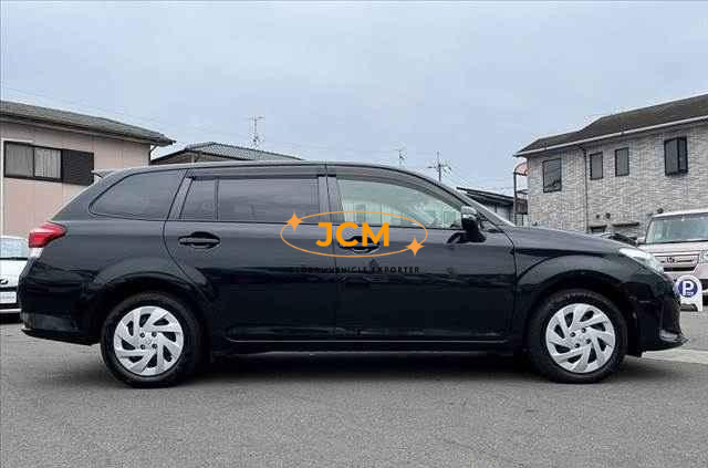 
								2018 TOYOTA COROLLA FIELDER full									