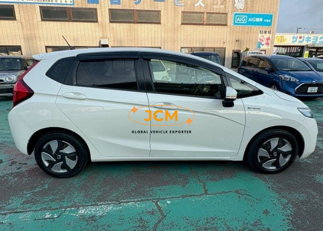 
								2015 HONDA FIT GP5 full									