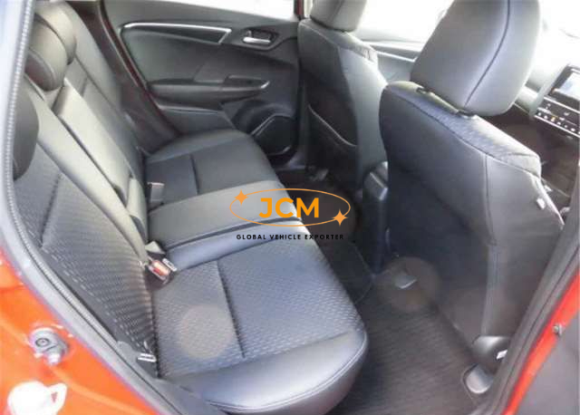 
								2016 HONDA FIT HYBRID DAA-GP5 full									