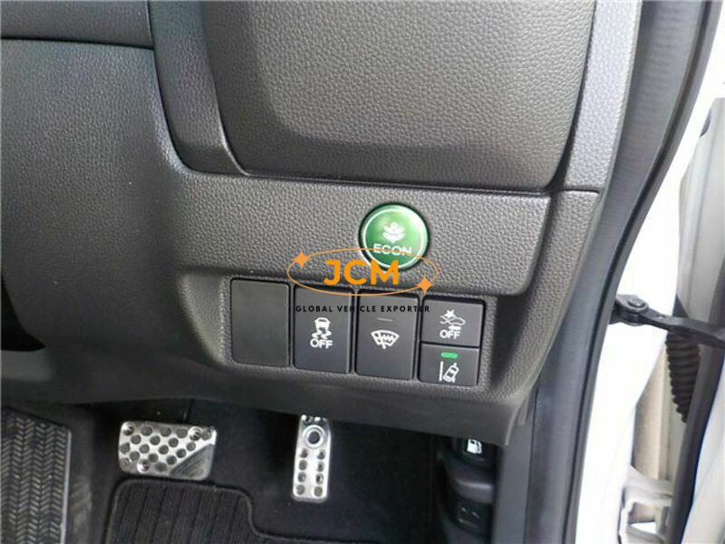 
								2017 HONDA FIT GK5 full									