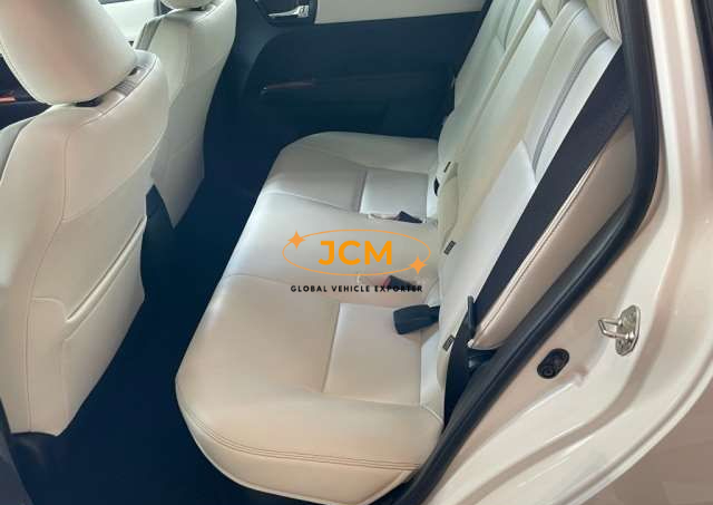 
								2019 TOYOTA COROLLA FIELDER DAA-NKE165G full									