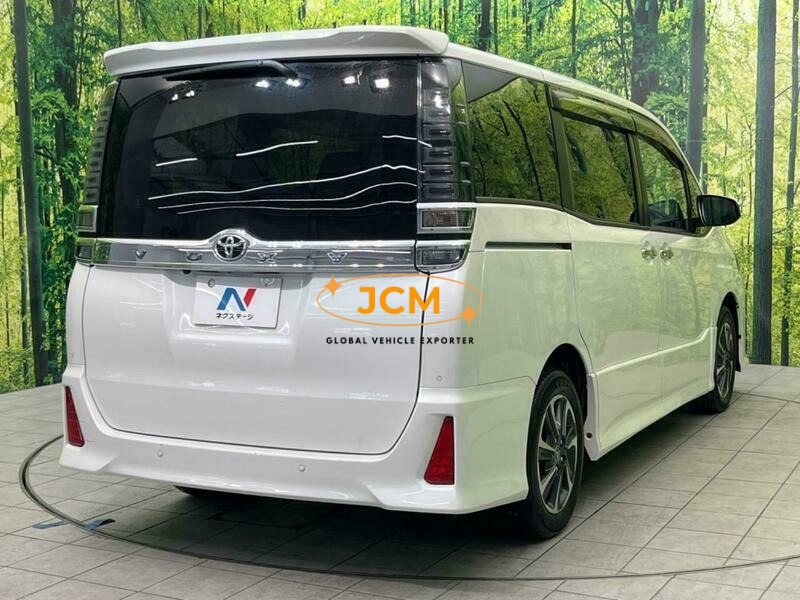 
								2021 TOYOTA VOXY ZRR80W full									