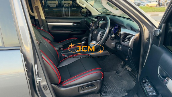 
								2019 TOYOTA HILUX PICKUP 2.8 4WD AT full									
