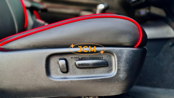 
								2019 TOYOTA HILUX PICKUP 2.8 4WD AT full									