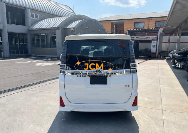 
								2020 TOYOTA VOXY ZWR80W full									
