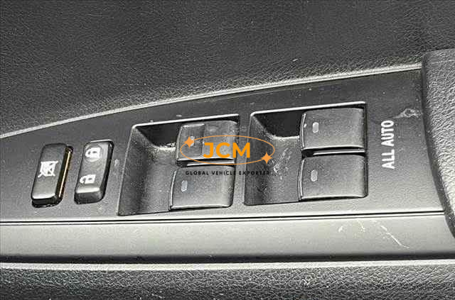 
								2018 TOYOTA COROLLA FIELDER full									