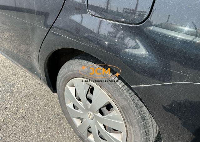 
								2015 TOYOTA COROLLA FIELDER DBA-NRE161G 2WD full									