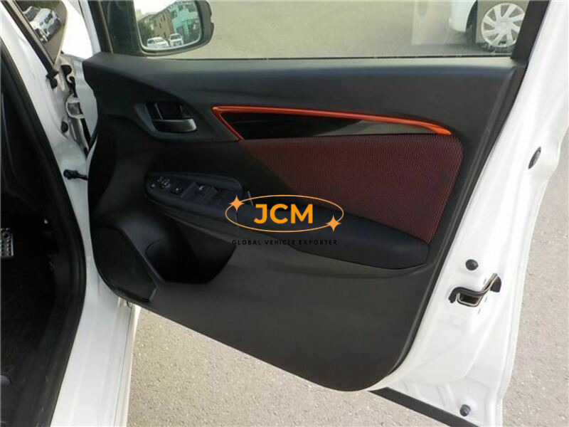 
								2017 HONDA FIT GK5 full									