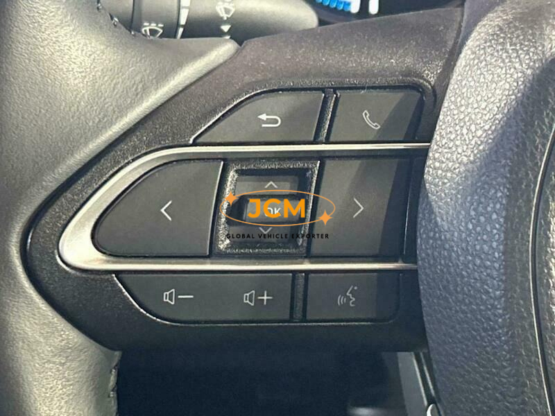 
								2022 TOYOTA VOXY ZWR95W full									