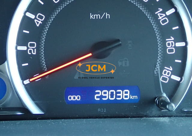 
								2014 TOYOTA VOXY ZS full									