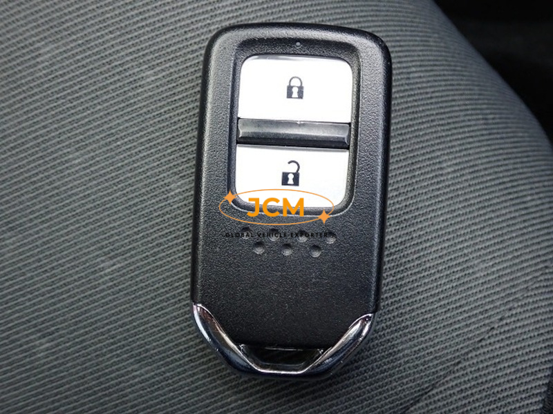 
								2021 HONDA FIT HYBRID 6AA-GR3 full									