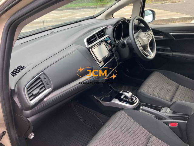 
								HONDA FIT HYBRID F COMFORT EDITION full									
