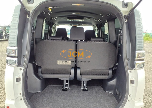 
								2020 TOYOTA VOXY ZS KIRAMEKI full									