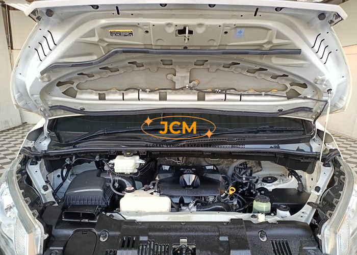 
								2020 TOYOTA HIACE VAN 2.8 2WD MT full									