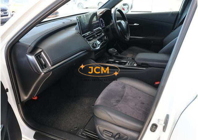 
								2022 TOYOTA CROWN HYBRID 2.5HVS full									