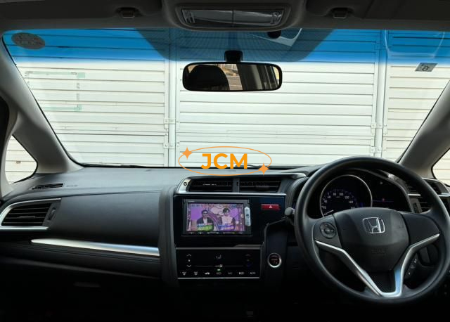 
								2015 HONDA FIT HYBRID DAA-GP5 full									