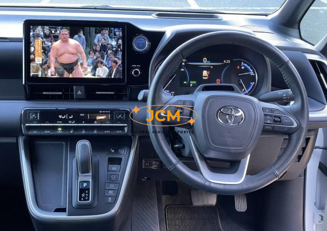 
								2022 TOYOTA VOXY ZWR90W HYBRID 2WD full									