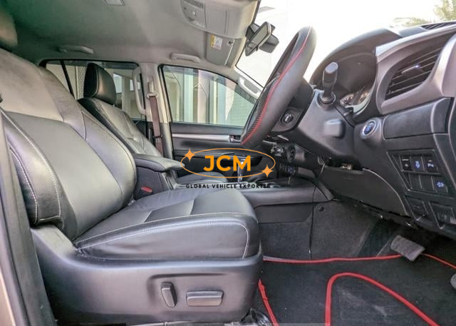 
								2021 TOYOTA HILUX PICK UP 2.8 4WD AT full									