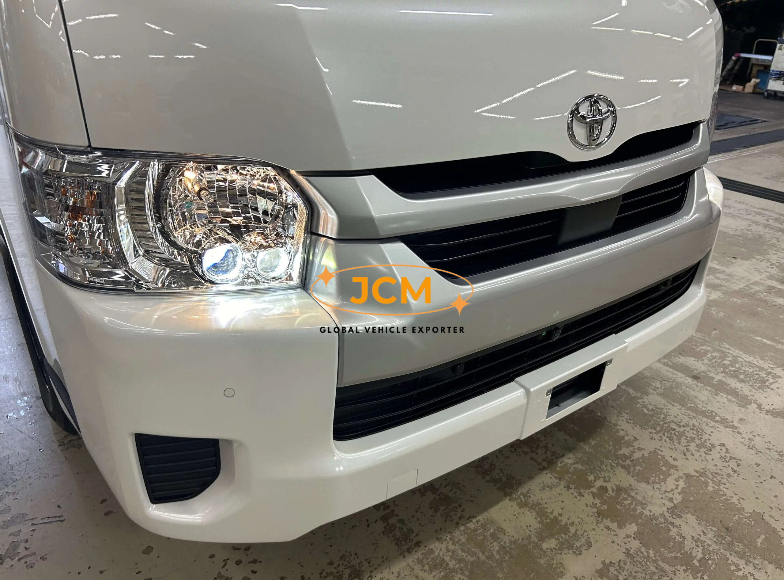
								2025 TOYOTA HIACE COMMUTER DIESEL TURBO 10 SEATER full									