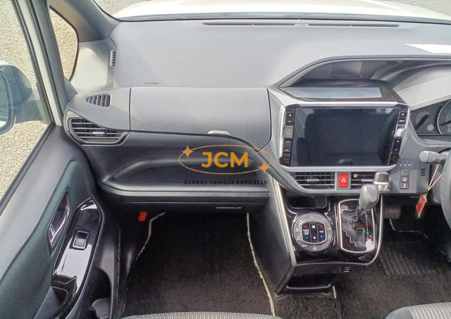 
								2020 TOYOTA VOXY ZS KIRAMEKI full									