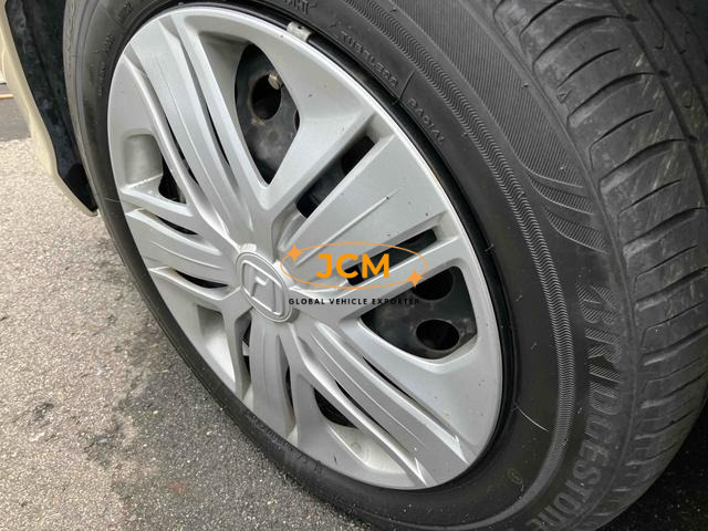 
								HONDA FIT HYBRID F COMFORT EDITION full									