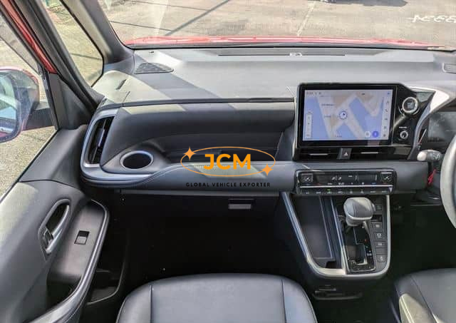 
								2022 TOYOTA NOAH S-Z full									