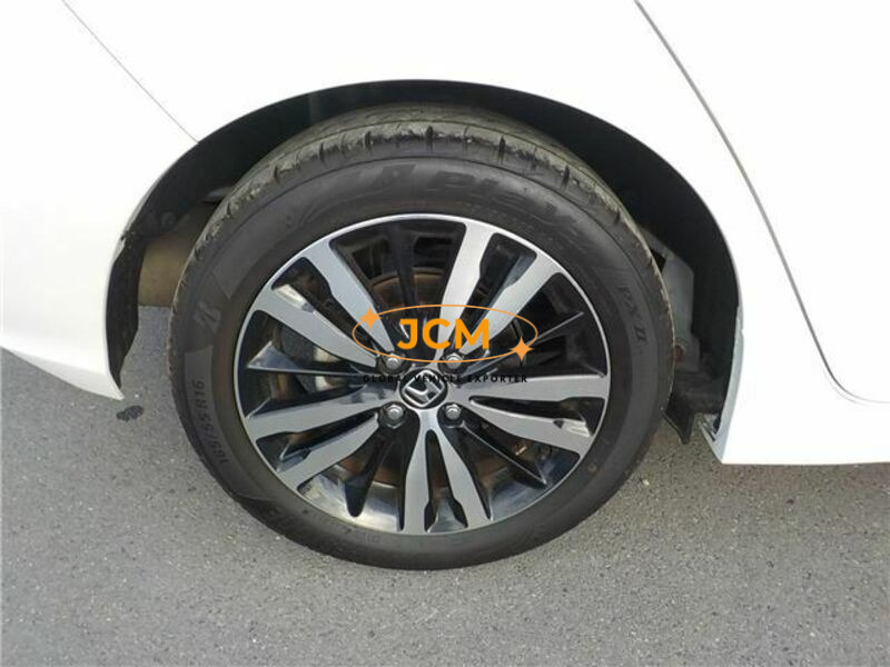 
								2017 HONDA FIT GK5 full									
