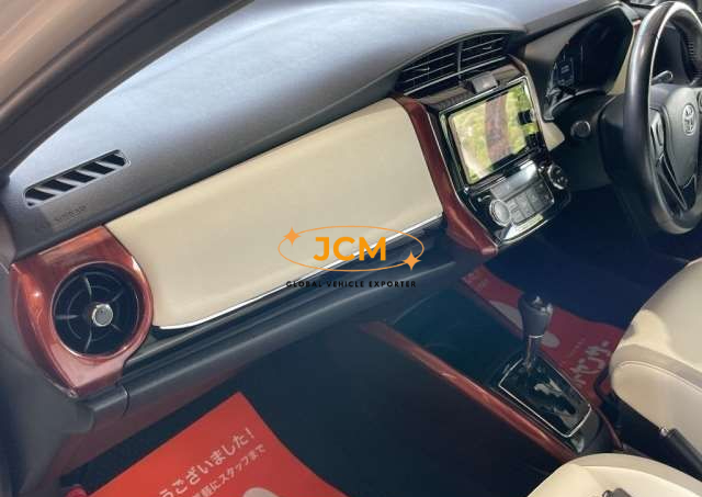 
								2019 TOYOTA COROLLA FIELDER DAA-NKE165G full									