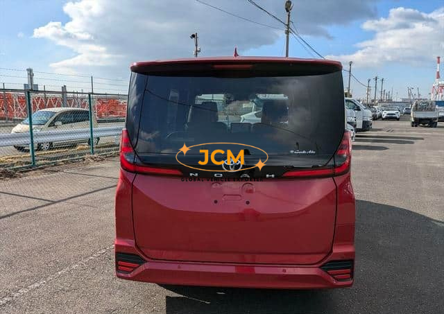 
								2022 TOYOTA NOAH S-Z full									