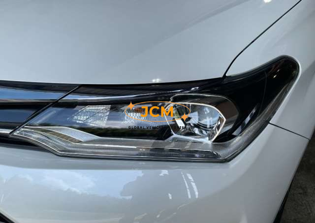 
								2019 TOYOTA COROLLA FIELDER DAA-NKE165G full									