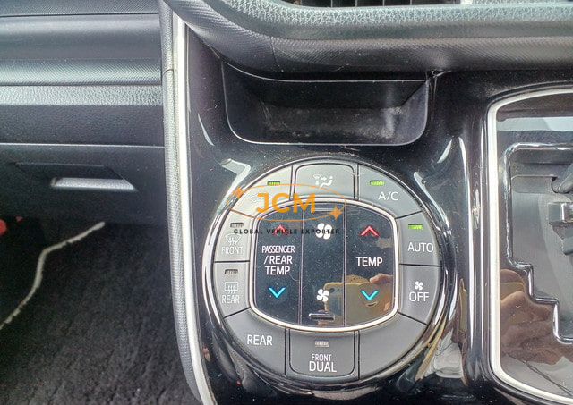 
								2020 TOYOTA VOXY ZS KIRAMEKI full									