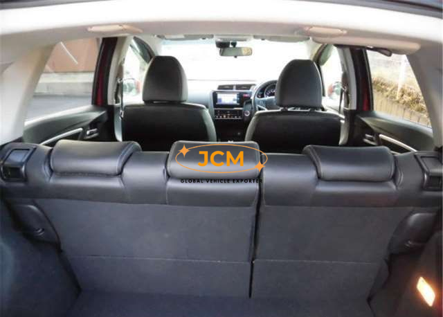 
								2016 HONDA FIT HYBRID DAA-GP5 full									