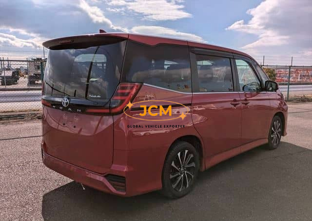 
								2022 TOYOTA NOAH S-Z full									