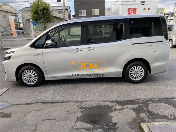 
								2015 TOYOTA VOXY full									