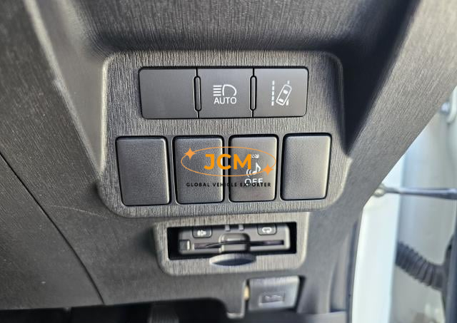 
								2020 TOYOTA PRIUS ALPHA full									
