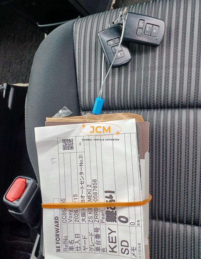 
								2020 TOYOTA VOXY ZS KIRAMEKI full									