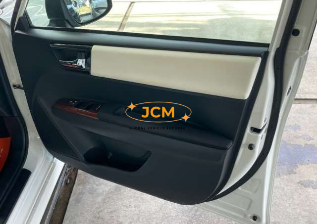 
								2019 TOYOTA COROLLA FIELDER DAA-NKE165G full									