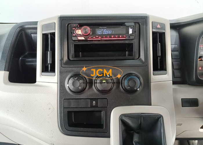 
								2020 TOYOTA HIACE VAN 2.8 2WD MT full									