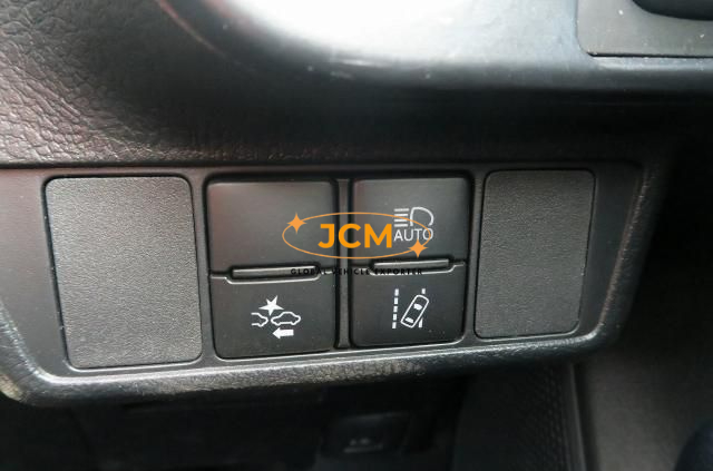 
								2018 TOYOTA COROLLA FIELDER DAA-NKE165G 2WD full									
