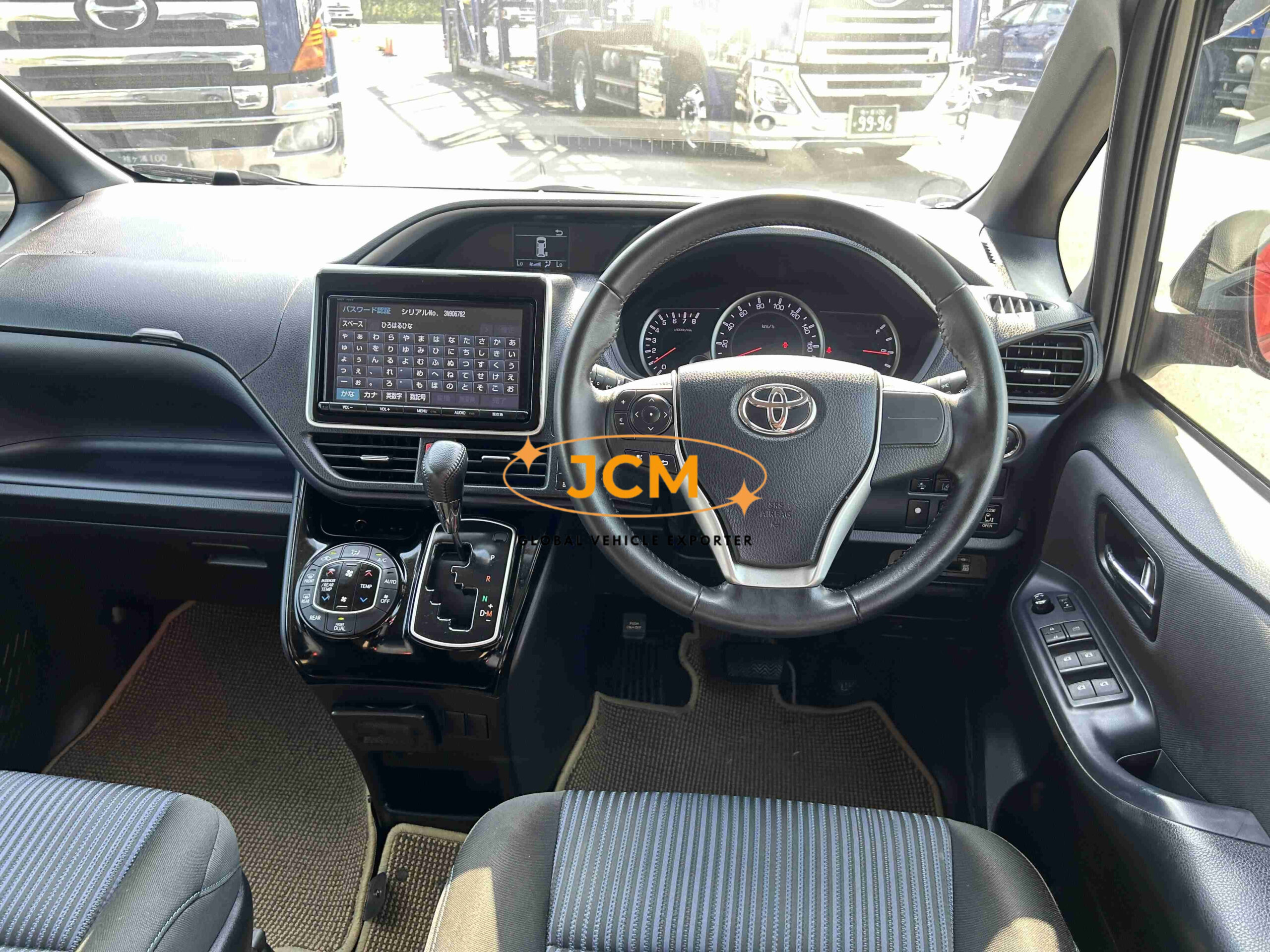 
								2016 TOYOTA VOXY full									