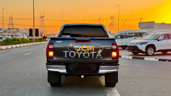 
								2019 TOYOTA HILUX PICKUP 2.8 4WD AT full									