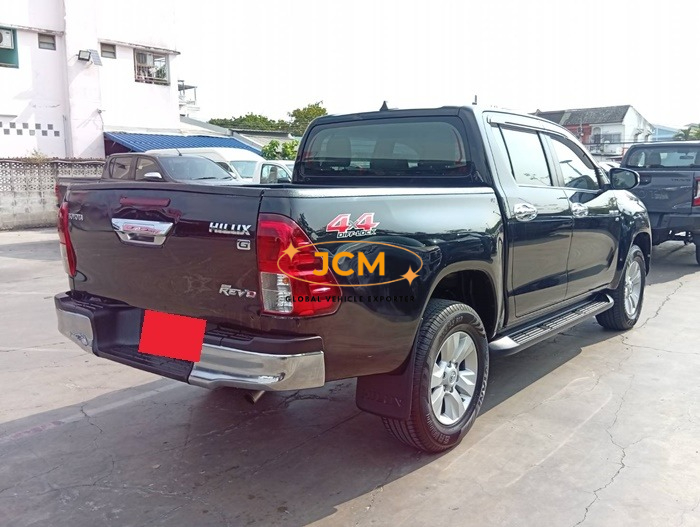 
								2017 TOYOTA HILUX DOUBLE CAB 2.8 4WD MT full									