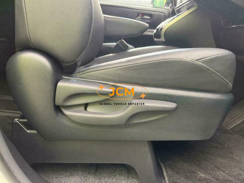 
								2021 TOYOTA VOXY ZRR80W full									