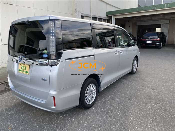 
								2015 TOYOTA VOXY full									