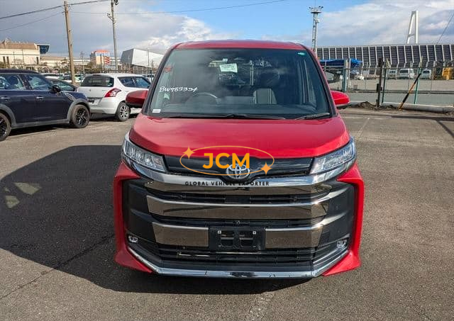 
								2022 TOYOTA NOAH S-Z full									